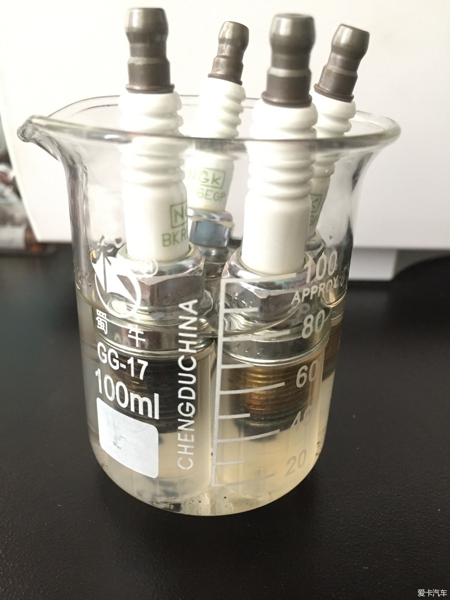 汽车族瓶，探索现代汽车文化与创意设计的交融