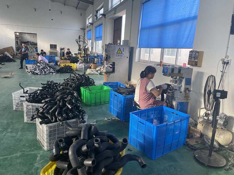 汽车管路厂，打造高质量汽车血管的工厂