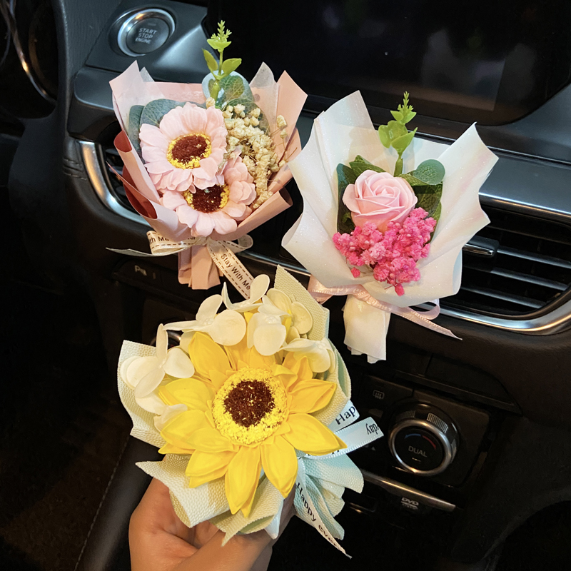 汽车花束装饰，点亮你的驾驶体验