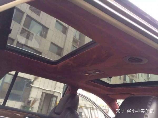 汽车顶棚下榻的原因及解决方案