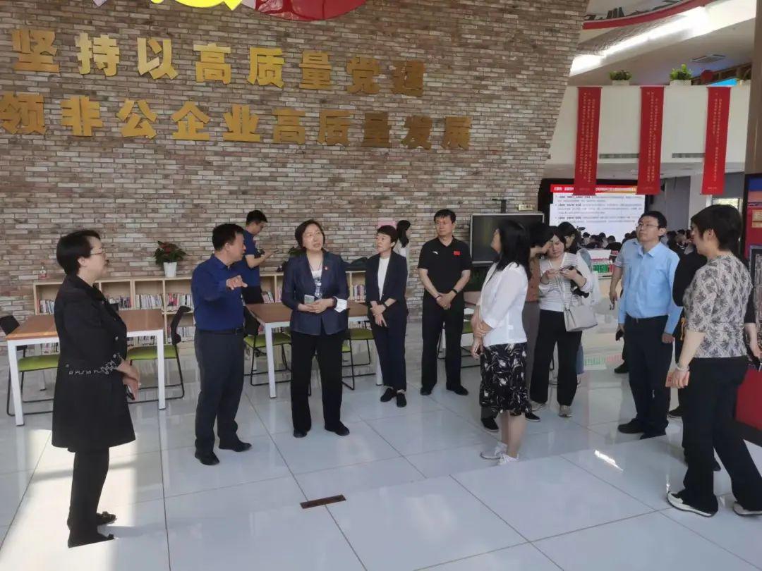 网页聊天窗口管理，助力信息整合与沟通效率提升