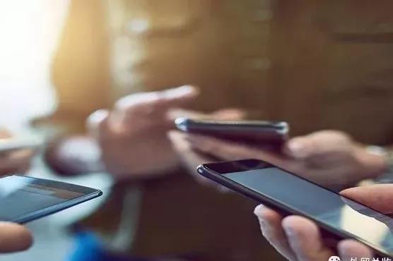 WhatsApp网页版能否破解重复沟通困局？